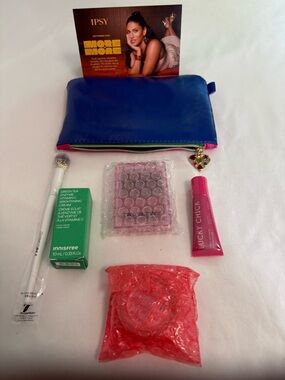 ipsy Cosmetic Pouch with Cosmetic Supplies